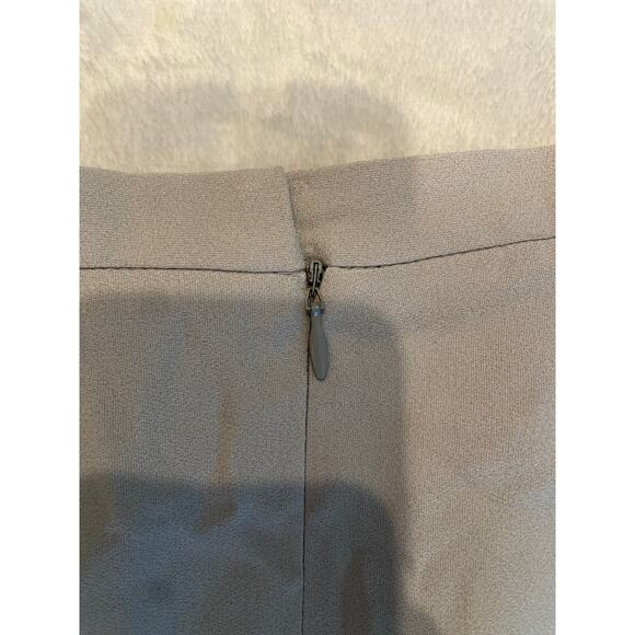 BURBERRYS Women's Vintage Knee Length Pencil Skirt Size 4 Light Gray Back Zipper - Picture 8 of 8